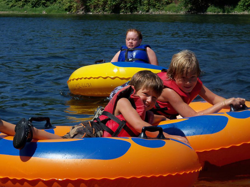 Chamberlain Canoes, Rafts, Kayaks and Tubing