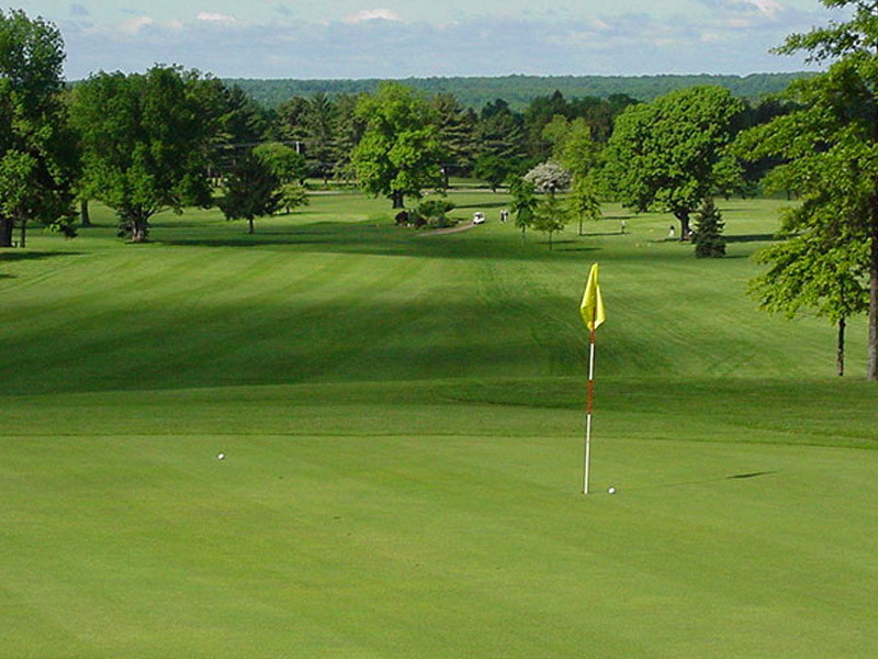 Oakland Beach Golf Club