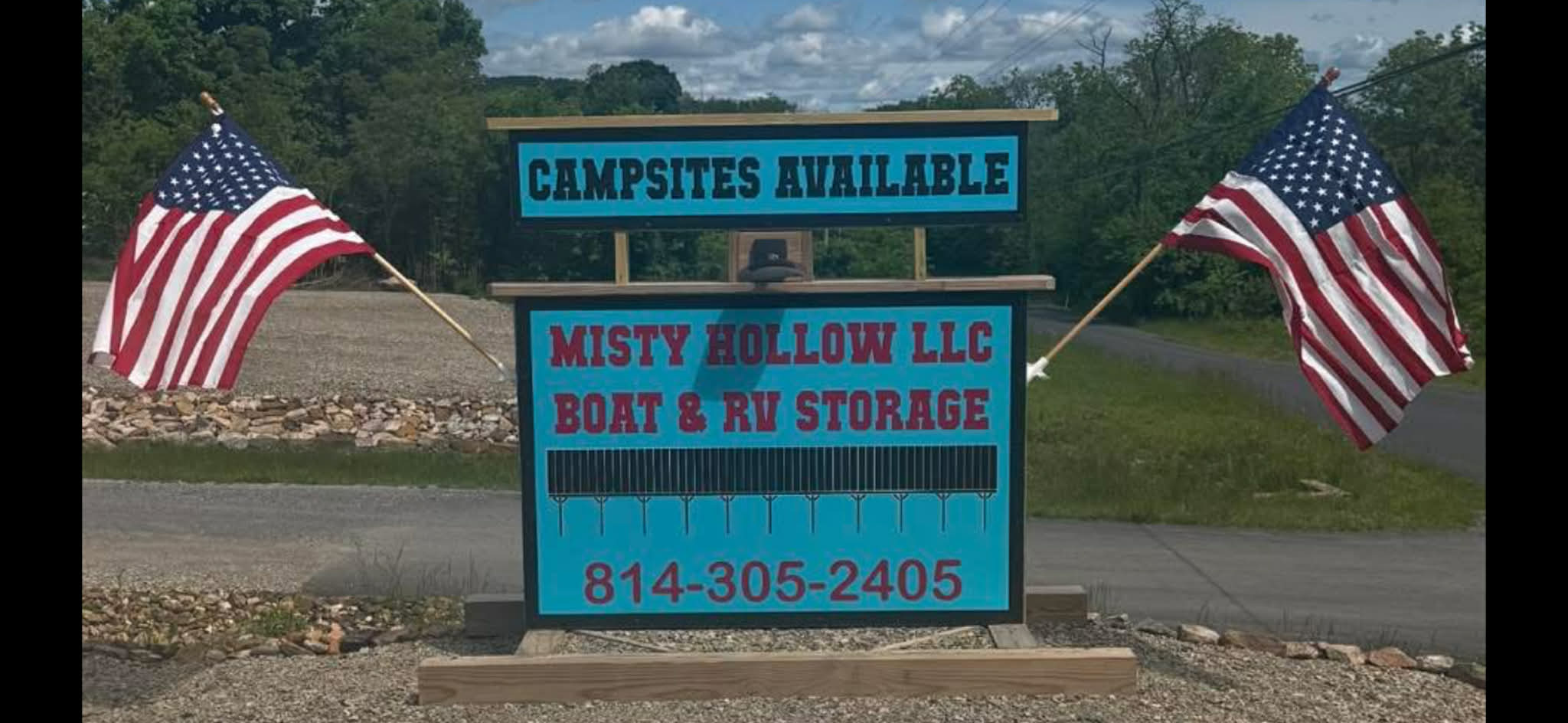 Misty Hollow Campground Logo